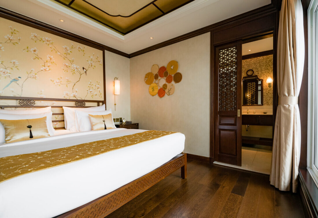 Signature Suite, Ginger, Heritage Line