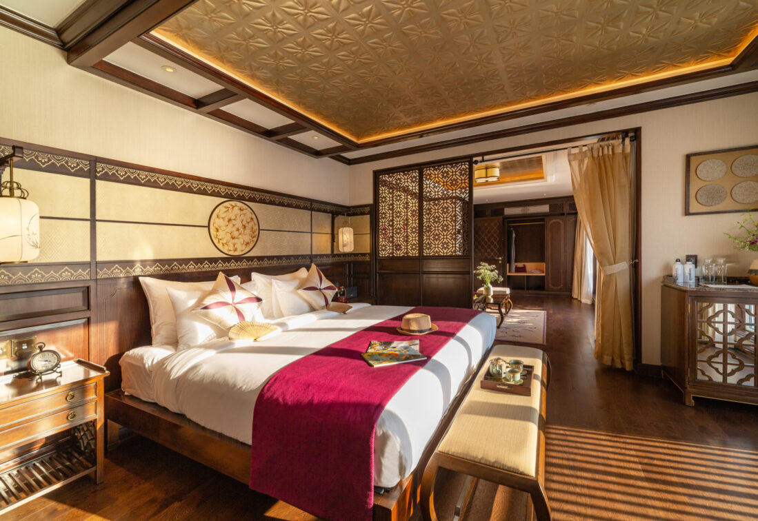 Regency Suite, Ylang
