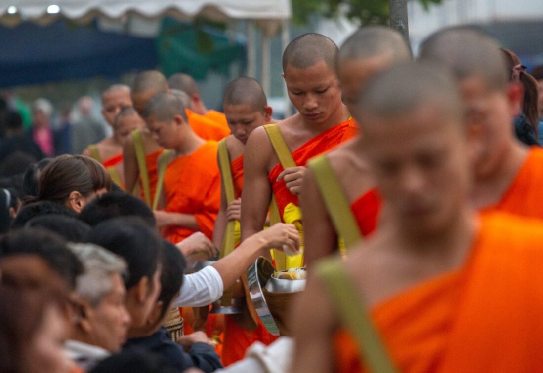Almosengang, Luang Prabang