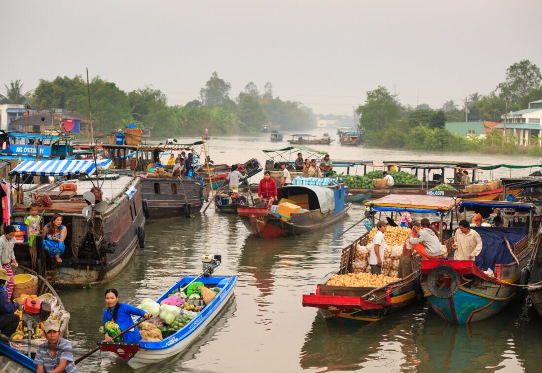 Schwimmender Markt im Mekong-Delta