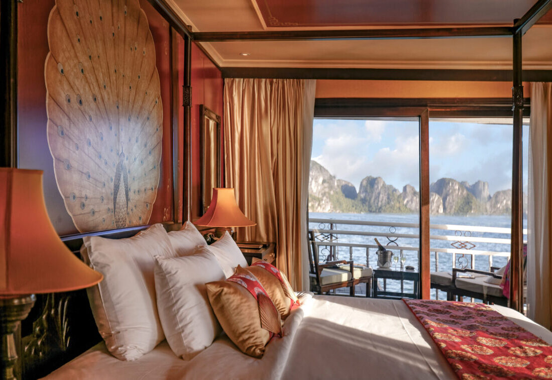 Imperial Suite, Heritage Line Halong Violet
