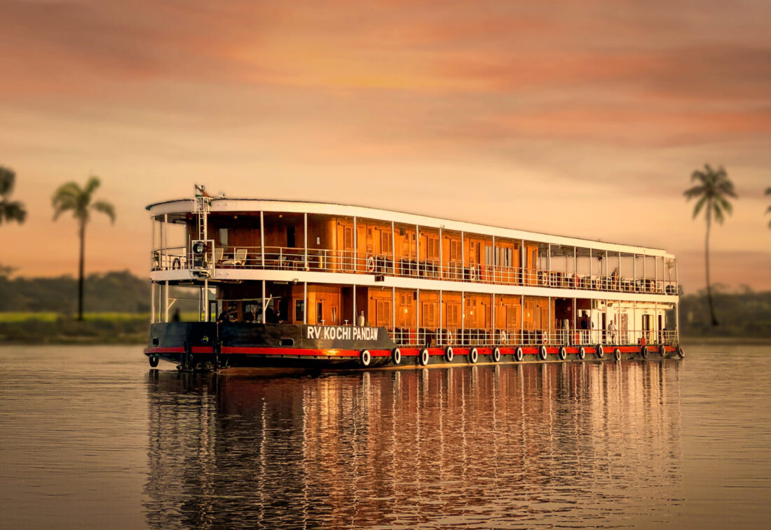 Schiff RV Kochi Pandaw von der Reederei Pandaw Cruises Außenansicht